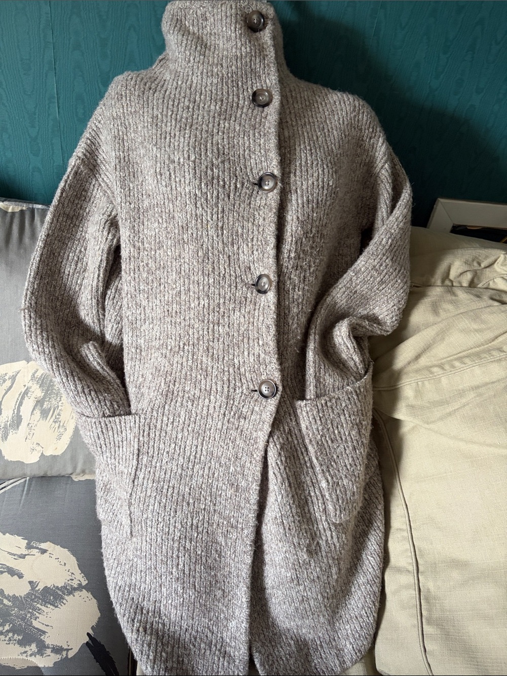 RW&CO. Neutral Taupe Ribbed Button-Front Cardigan